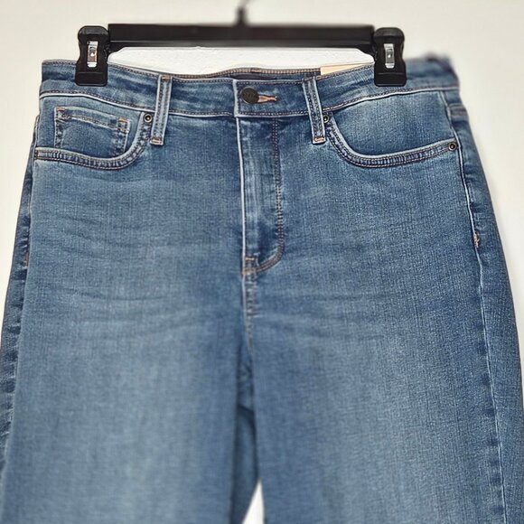 NWT NYDJ Women's Bailey Relaxed Straight Ankle Jeans - Picture 3 of 8